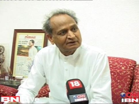 Anti-CAA protests: Ashok Gehlot leads 'Samvidhan Bachao rally' in Jaipur, says amended law seeks to divide people in name of religion Anti-CAA protests: Ashok Gehlot leads 'Samvidhan Bachao rally' in Jaipur, says amended law seeks to divide people in name of religion