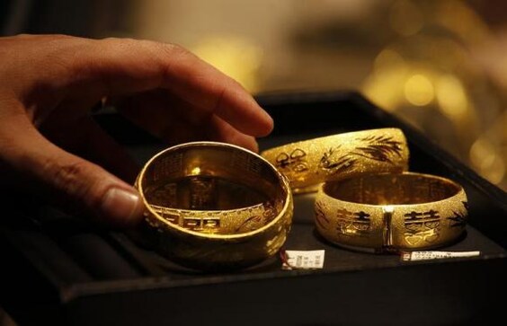 China trading volumes climb as global bullion prices drop China trading volumes climb as global bullion prices drop
