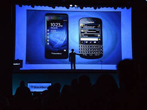 BlackBerry posts 3Q loss of $4.4 bn BlackBerry posts 3Q loss of $4.4 bn
