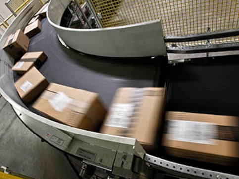 Thanksgiving spends dip 2.9%; retailers hinge hopes on Cyber Monday Thanksgiving spends dip 2.9%; retailers hinge hopes on Cyber Monday