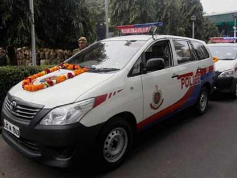 Teenage girl abducted, raped and then dumped at Connaught Place Teenage girl abducted, raped and then dumped at Connaught Place