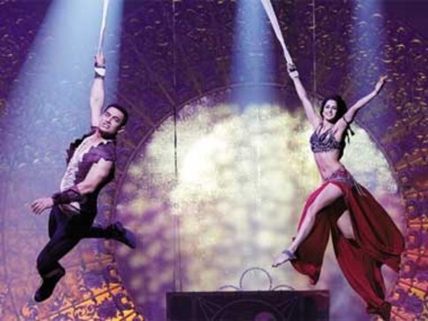 Thanks to weekend collections, Dhoom:3 may enter Rs 200 crore club Thanks to weekend collections, Dhoom:3 may enter Rs 200 crore club