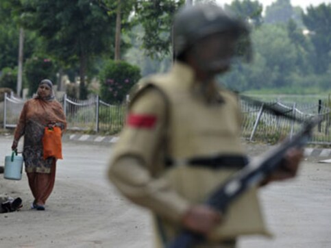 J&K: SHO, two others killed in militant attack in Chadoora police station J&K: SHO, two others killed in militant attack in Chadoora police station
