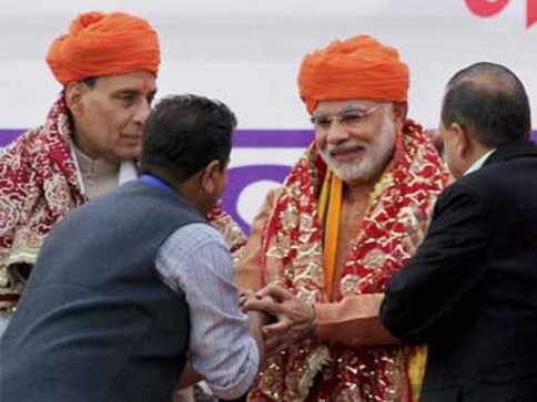 Modi inaugurates International Kite Festival in Gujarat