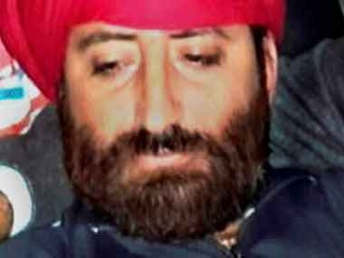 Narayan Sai's supporters, protesters clash outside Delhi court