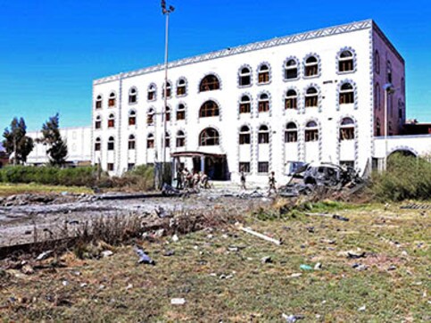 Suicide car attack on Yemen's defense ministry kills 52, al-Qaeda suspected Suicide car attack on Yemen's defense ministry kills 52, al-Qaeda suspected
