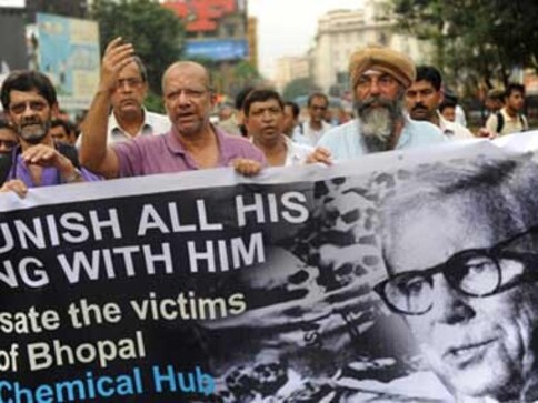 Bhopal gas tragedy: Protests held to seek justice for victims