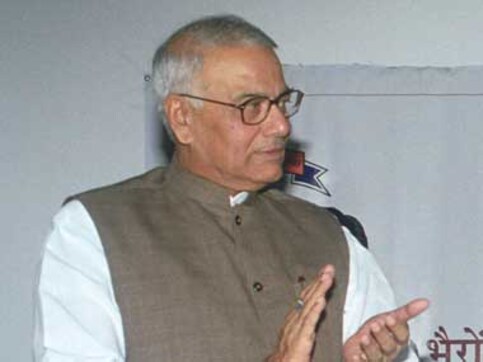 'Insiders' trying to block my ticket: Yashwant Sinha 'Insiders' trying to block my ticket: Yashwant Sinha