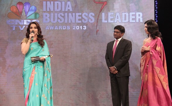 Photos: Sam Pitroda, Vinod Rai at CNBC-TV18 India Business Leader Awards Photos: Sam Pitroda, Vinod Rai at CNBC-TV18 India Business Leader Awards