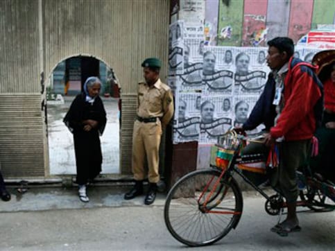 Bangladesh polls: Awami league leads in preliminary results Bangladesh polls: Awami league leads in preliminary results
