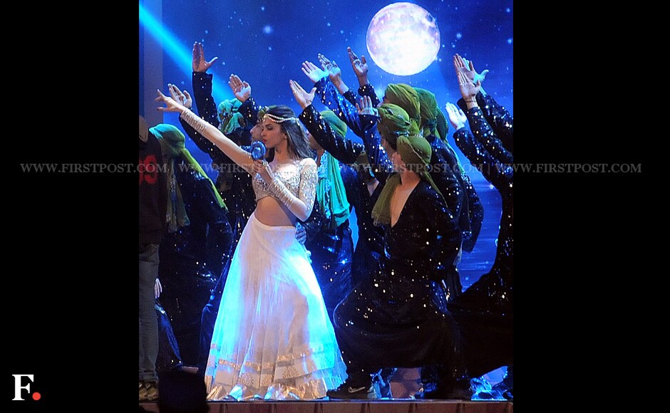 Deepika Padukone is perfectly in step with her back-up dancers at this rehearsal for the Life OK! Screen Awards. Sachin Gokhale/Firstpost Deepika Padukone is perfectly in step with her back-up dancers at this rehearsal for the Life OK! Screen Awards. Sachin Gokhale/Firstpost