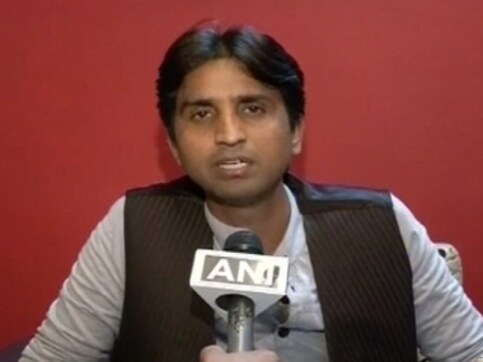 Complaint against Kumar Vishwas in MP for hurting religious sentiments Complaint against Kumar Vishwas in MP for hurting religious sentiments
