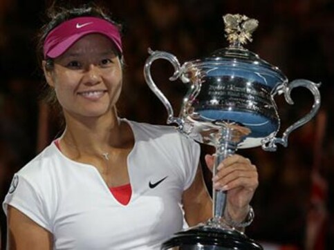 Li Na steamrolls Cibulkova to lift maiden Australian Open title Li Na steamrolls Cibulkova to lift maiden Australian Open title