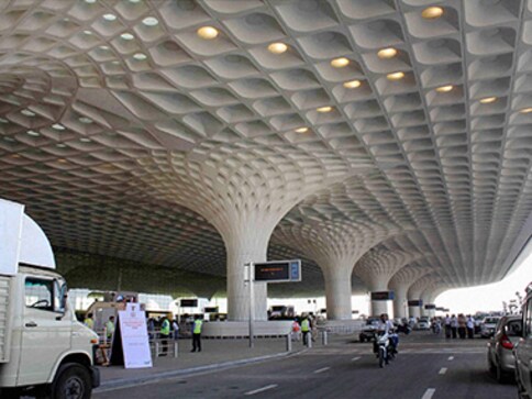 Security beefed up at Mumbai international airport after terror note found in men's loo