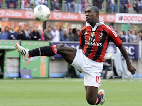 Seedorf returns to AC Milan, this time as manager Seedorf returns to AC Milan, this time as manager