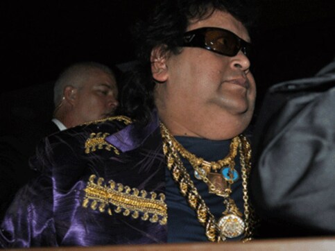 Music director Bappi Lahiri joins BJP, cheers for Modi Music director Bappi Lahiri joins BJP, cheers for Modi