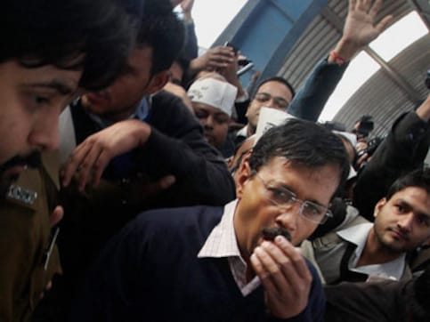 After Janata Darbar debacle, Kejriwal urges Delhi to file complaints online After Janata Darbar debacle, Kejriwal urges Delhi to file complaints online
