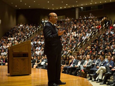 Harvard Business School's dean apologises for sexist practices on campus Harvard Business School's dean apologises for sexist practices on campus