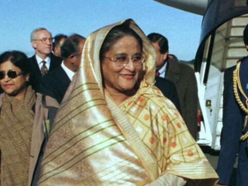 Sheikh Hasina keeps defence, home, foreign portfolios to herself Sheikh Hasina keeps defence, home, foreign portfolios to herself