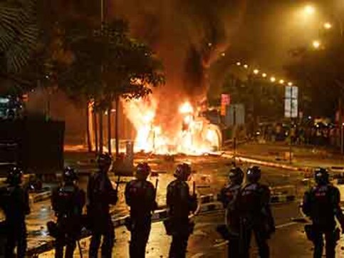 Singapore passes temporary law to keep order in Little India Singapore passes temporary law to keep order in Little India