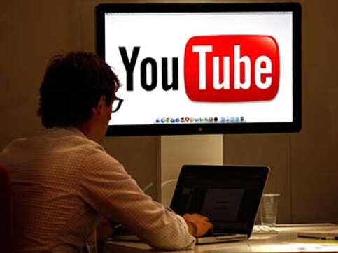Govt to use social media to popularise regional cinema Govt to use social media to popularise regional cinema