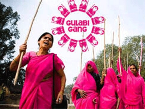 After Ship Of Theseus, Kiran Rao will now present docu film Gulabi Gang After Ship Of Theseus, Kiran Rao will now present docu film Gulabi Gang