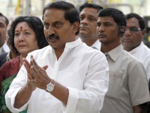 Kiran Kumar Reddy likely to quit as Andhra CM today Kiran Kumar Reddy likely to quit as Andhra CM today