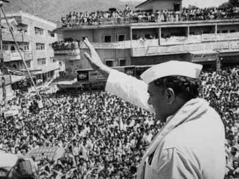 LIVE: SC restrains TN from freeing Rajiv Gandhi killers LIVE: SC restrains TN from freeing Rajiv Gandhi killers