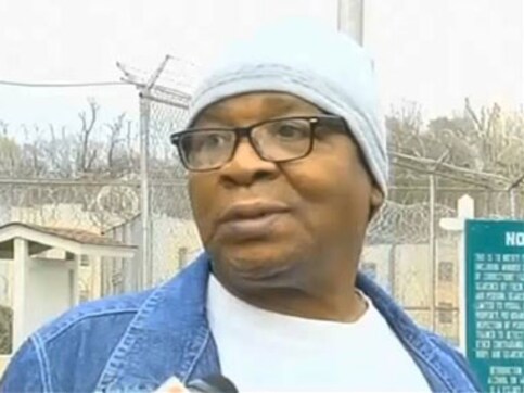 Wrongly convicted US man freed after decades on death row Wrongly convicted US man freed after decades on death row