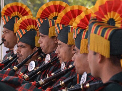 SC says defence personnel should get to vote as general voters SC says defence personnel should get to vote as general voters