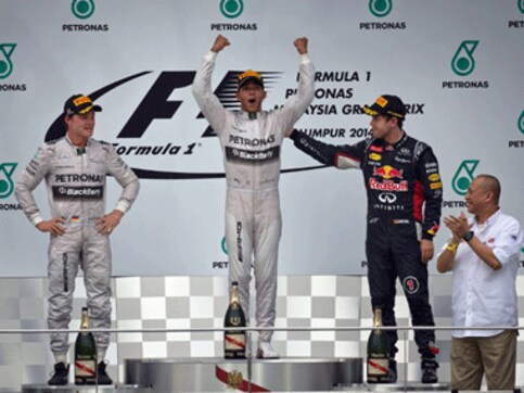 Mercedes' Hamilton wins Malaysian GP, Rosberg second Mercedes' Hamilton wins Malaysian GP, Rosberg second