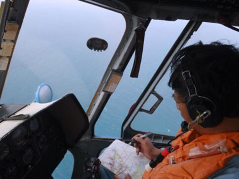 Missing Malaysian jet: Why transponders have an off switch?