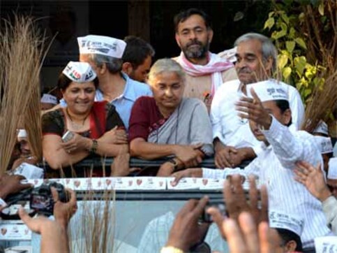 AAP mulls debacle in Maharashtra, gets set for Assembly elections AAP mulls debacle in Maharashtra, gets set for Assembly elections