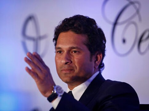 Sachin Tendulkar says introduction of DRS in India-England series is a 'positive step' Sachin Tendulkar says introduction of DRS in India-England series is a 'positive step'