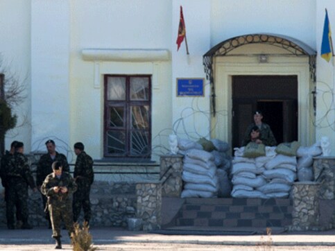 Ukrainian soldiers stay at marine base despite Russian take over Ukrainian soldiers stay at marine base despite Russian take over