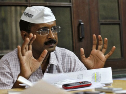 Poll shows Delhi voter pissed off with Kejriwal, Cong gains