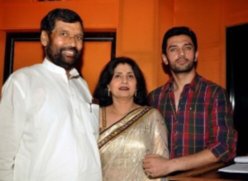 LS Polls: Ram Vilas Paswan campaigns for son Chirag LS Polls: Ram Vilas Paswan campaigns for son Chirag