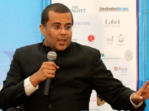 Chetan Bhagat considering sequel to his book 2 States Chetan Bhagat considering sequel to his book 2 States