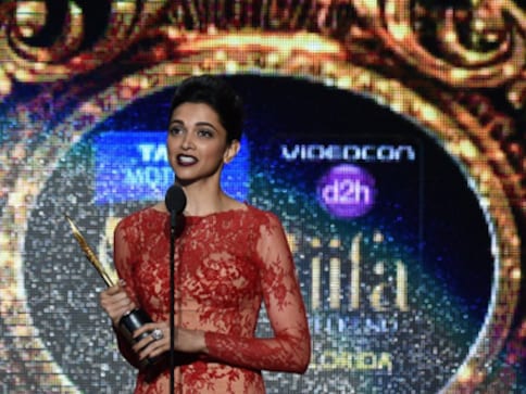 IIFA awards 2014: Farhan, Deepika win best actor awards