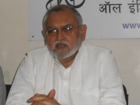 Wanted to back AAP alone, but party weak nationally: Muslim body Wanted to back AAP alone, but party weak nationally: Muslim body