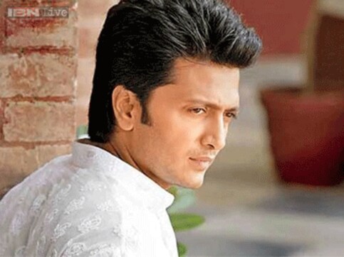 Yellow bags 3 National Awards, B-Town cheers for Riteish Deshmukh Yellow bags 3 National Awards, B-Town cheers for Riteish Deshmukh