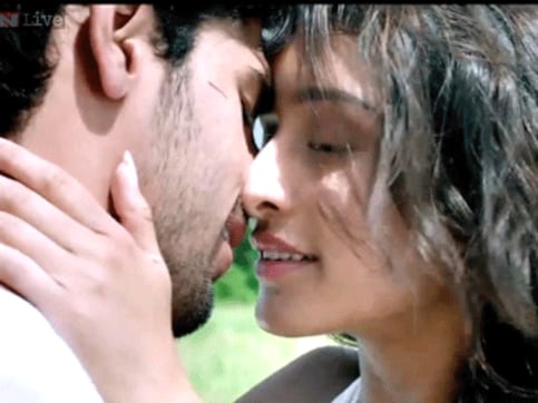 Ek Villain trailer: Watch Sidharth, Shraddha in a dark love story Ek Villain trailer: Watch Sidharth, Shraddha in a dark love story