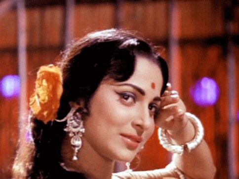 Satyajit Ray wanted to make Guide: Waheeda Rehman Satyajit Ray wanted to make Guide: Waheeda Rehman