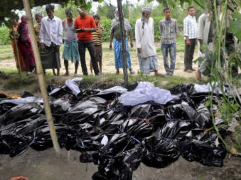 Assam: Locals refuse to perform last rites till CM visits them Assam: Locals refuse to perform last rites till CM visits them