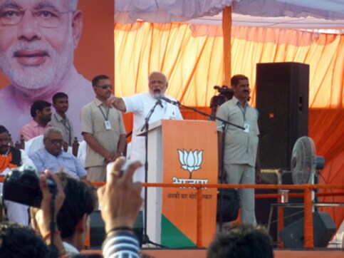 Modi hits back at Priyanka, says he's being targeted due to low caste Modi hits back at Priyanka, says he's being targeted due to low caste