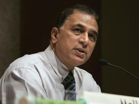 Two players approached by bookies during IPL 7: Gavaskar Two players approached by bookies during IPL 7: Gavaskar