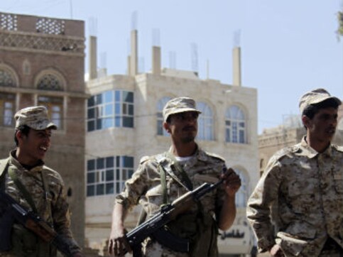 Yemen: Militants attack presidential palace, defence min escapes assassination bid Yemen: Militants attack presidential palace, defence min escapes assassination bid