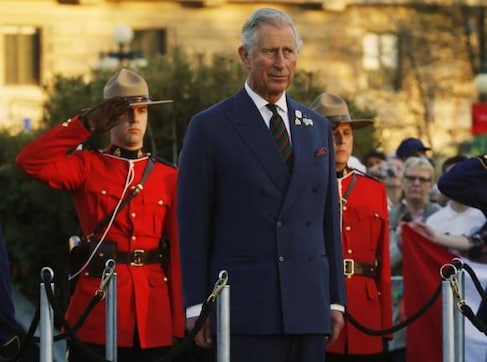 Prince Charles starts diplomatic row, compares Putin to Hitler Prince Charles starts diplomatic row, compares Putin to Hitler