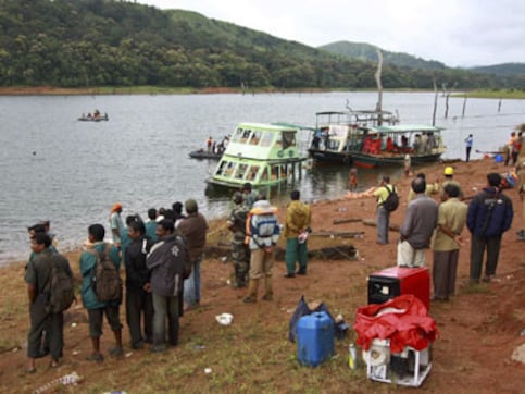 Idukki comes to halt due to bandh over SC's Mullaperiyar order Idukki comes to halt due to bandh over SC's Mullaperiyar order