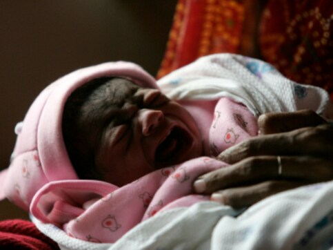 Bengal: Baby rescued after mother tries to sell baby for 13,000 Bengal: Baby rescued after mother tries to sell baby for 13,000